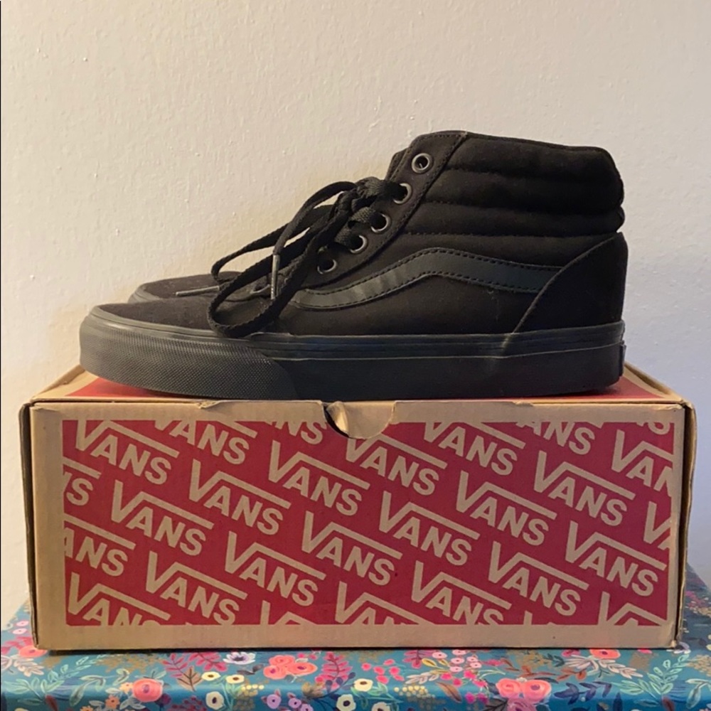 VANS Black/Black Women's Ward High Top Sneaker
